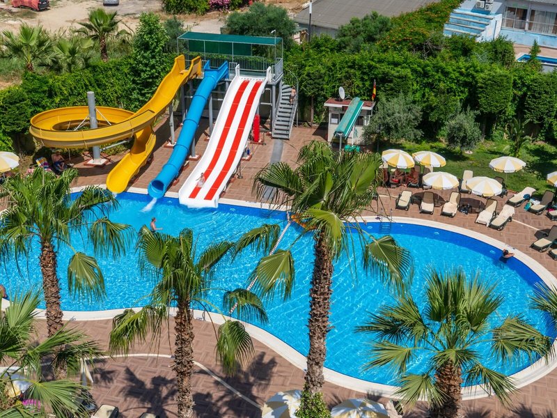 Gardenia Beach Hotel 40