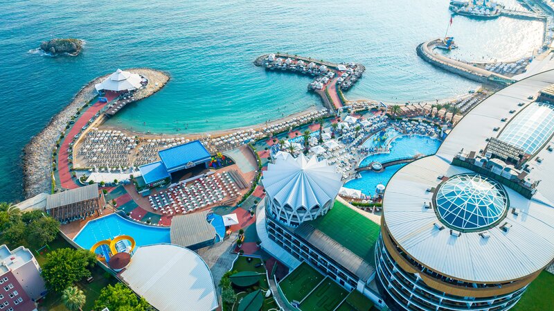 Granada Luxury Resort 100