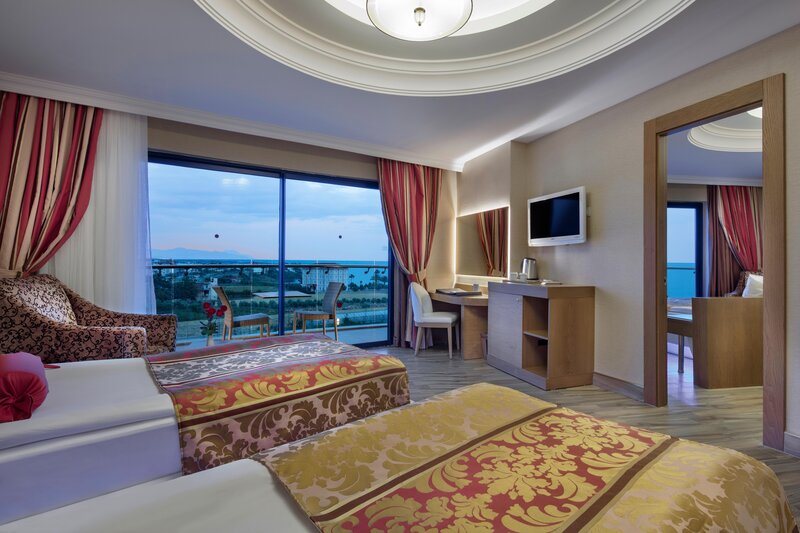 Granada Luxury Resort 180