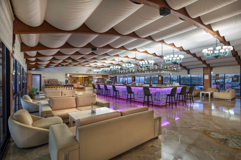 Granada Luxury Resort 240