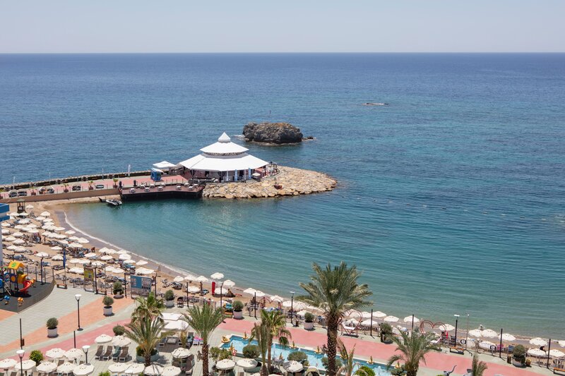 Granada Luxury Resort 150