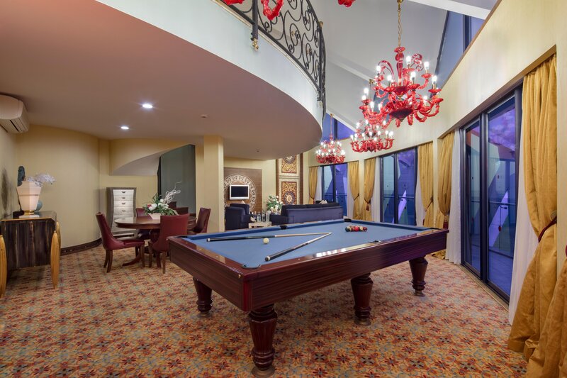 Granada Luxury Resort 180