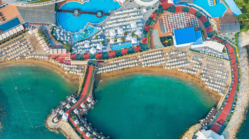 Granada Luxury Resort 320