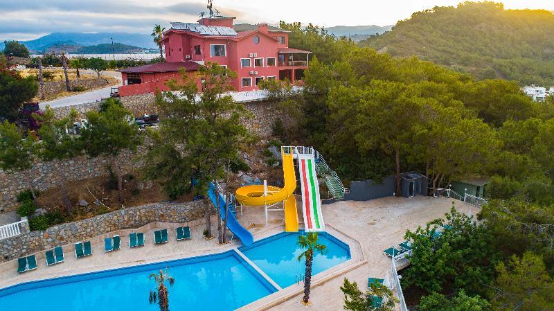Senza Garden Holiday Club 6