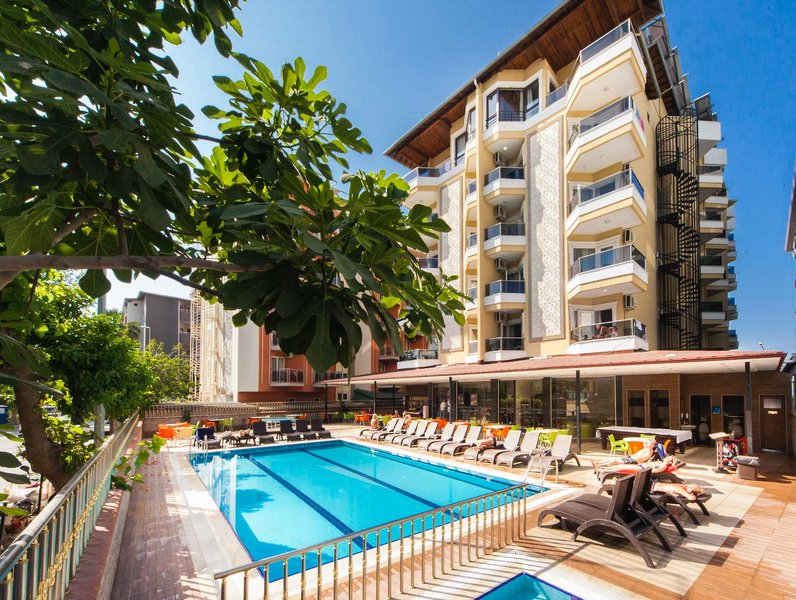 Kleopatra Ada Beach 2