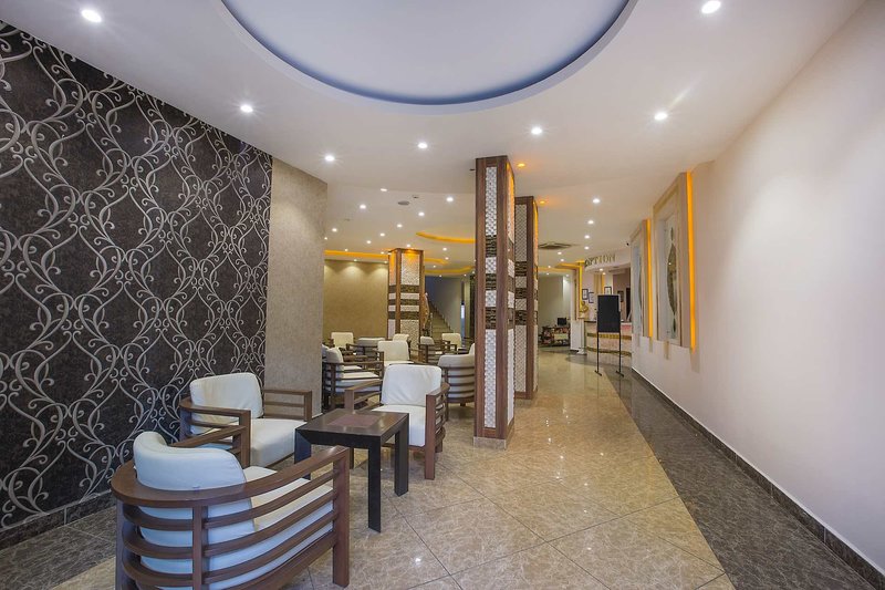 Kleopatra Ada Beach 8