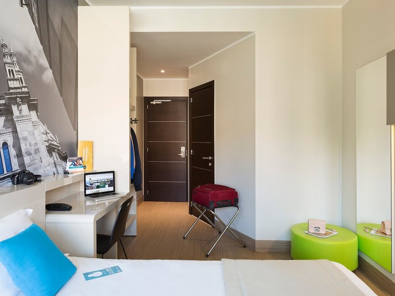 B&B Hotel Como 48 - Room Example