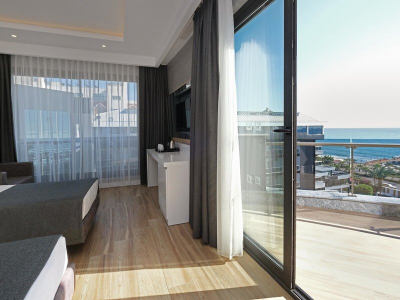 Kaila Beach Hotel 46