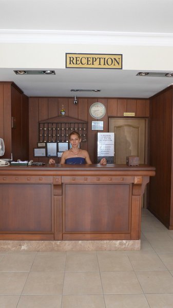 Moni Hotel 7