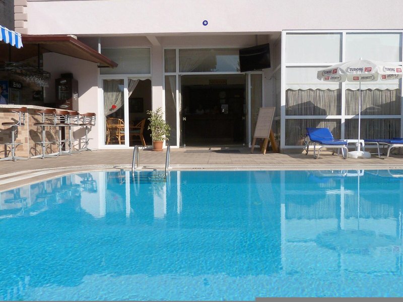 Moni Hotel 2