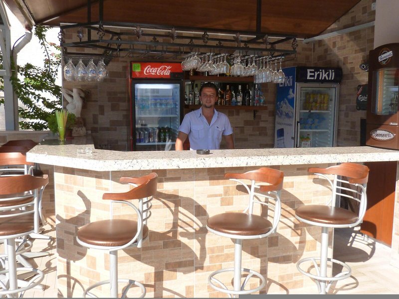 Moni Hotel 7