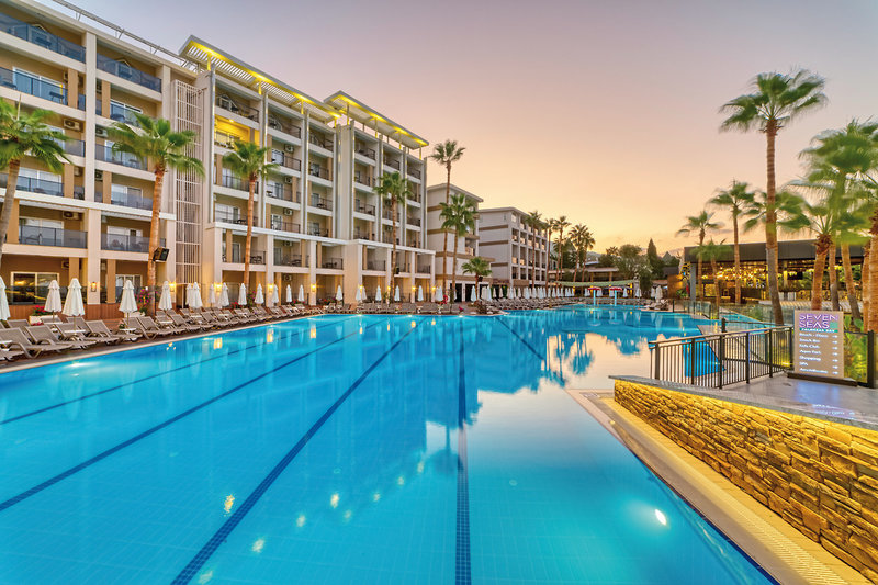 Seven Seas Palmeras Bay 11