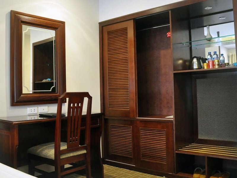 Thang Long Espana Hotel 14