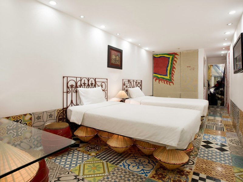 Thang Long Espana Hotel 37