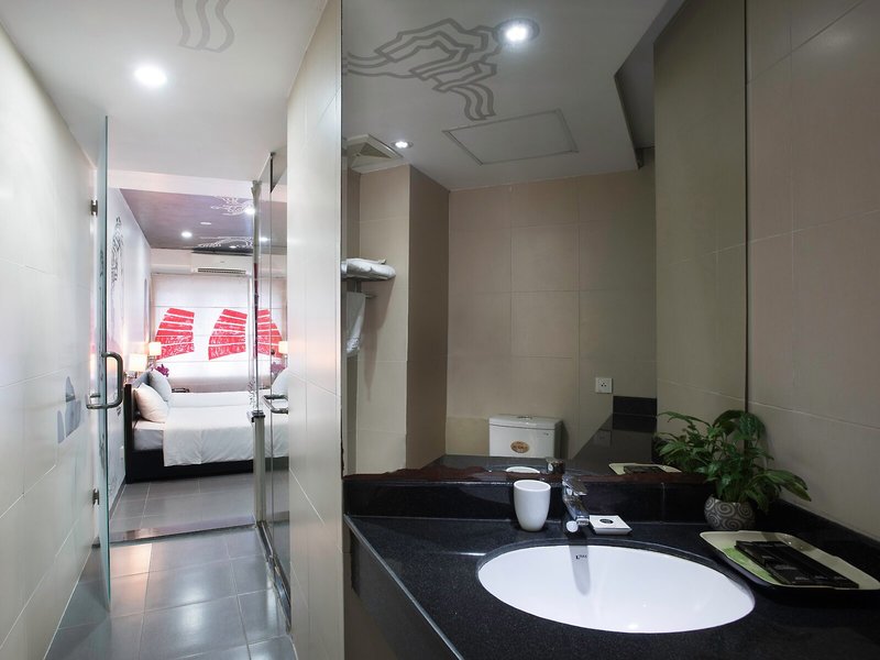 Thang Long Espana Hotel 40