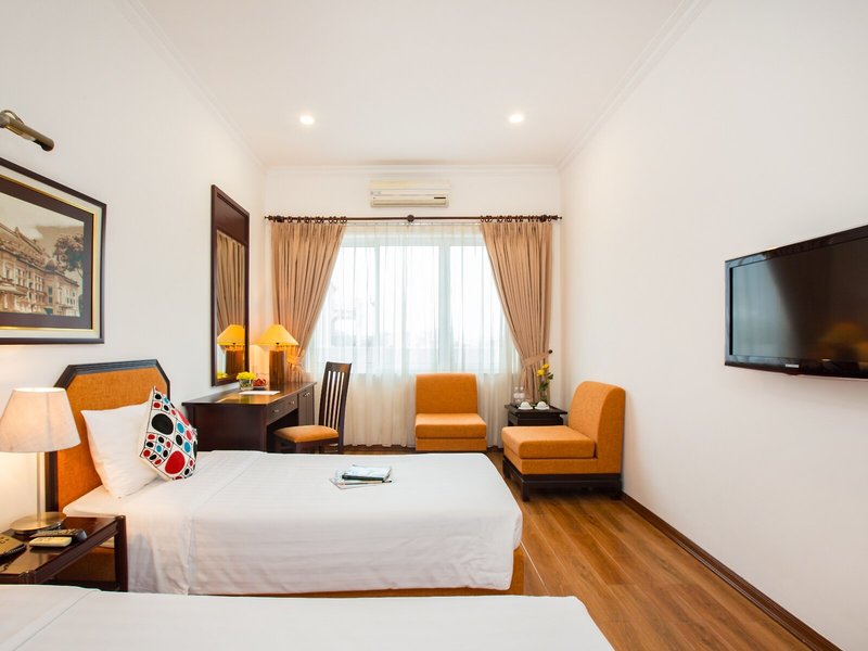 Thang Long Espana Hotel 45