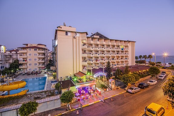 Kleopatra Beach Hotel 3