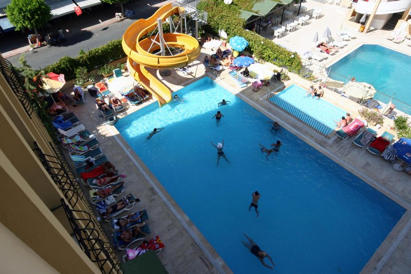 Kleopatra Beach Hotel 9