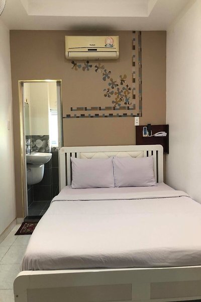 Hoang Yen Nhi Hotel 18