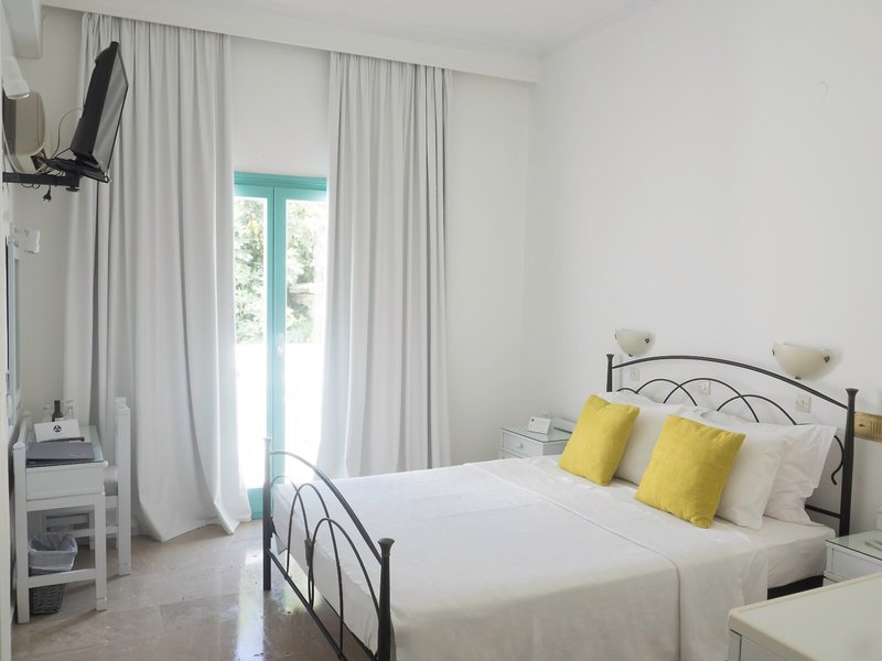 Amaryllis Paros Beach Hotel 50 - Room Example