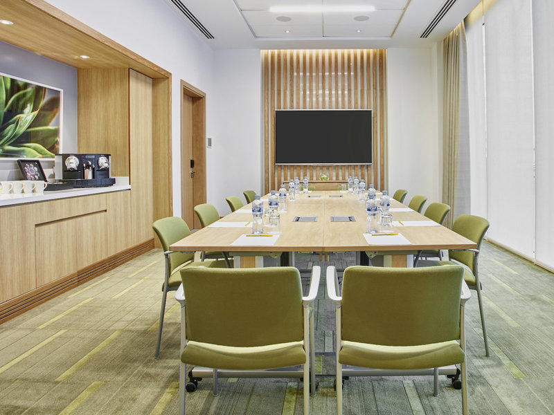 Hilton Garden Inn Dubai, Mall Avenue 27