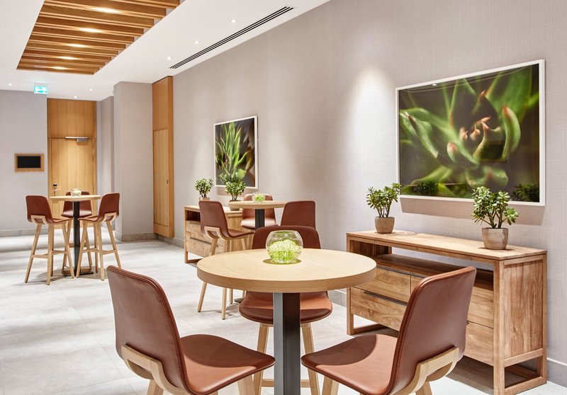 Hilton Garden Inn Dubai Mall of The Emirates 7