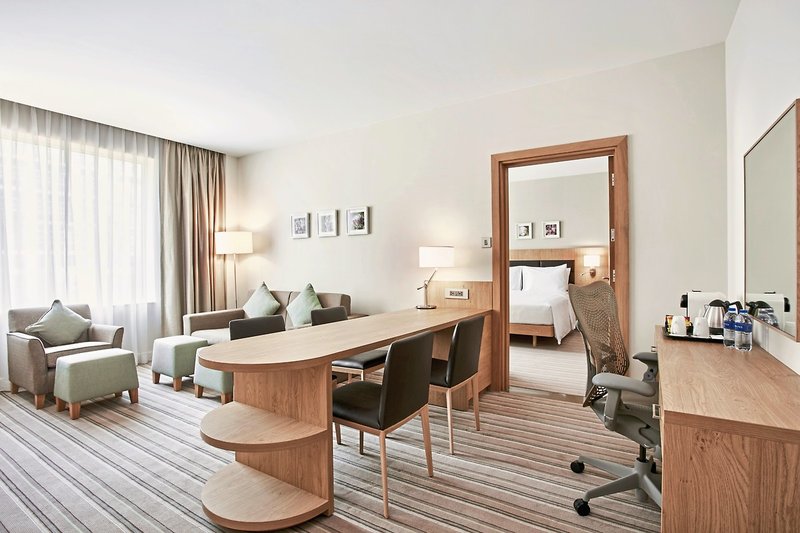 Hilton Garden Inn Dubai Mall of The Emirates 7