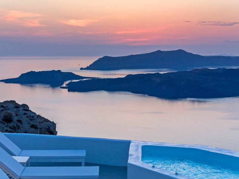 Alti Santorini Suites 4