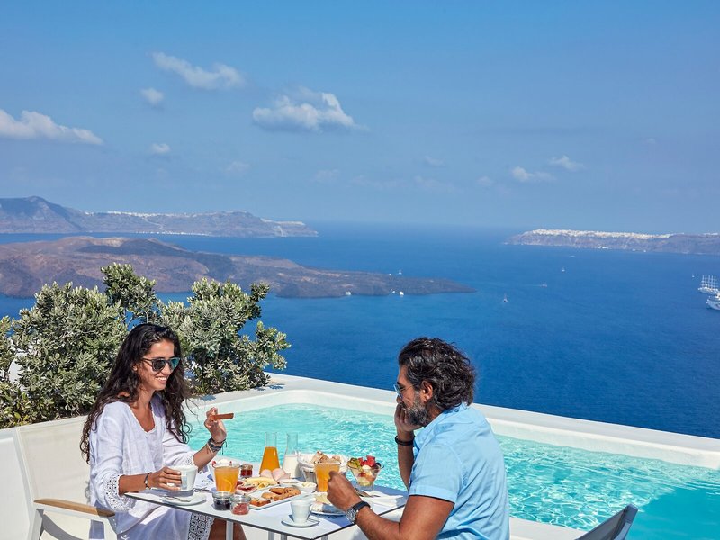 Alti Santorini Suites 8