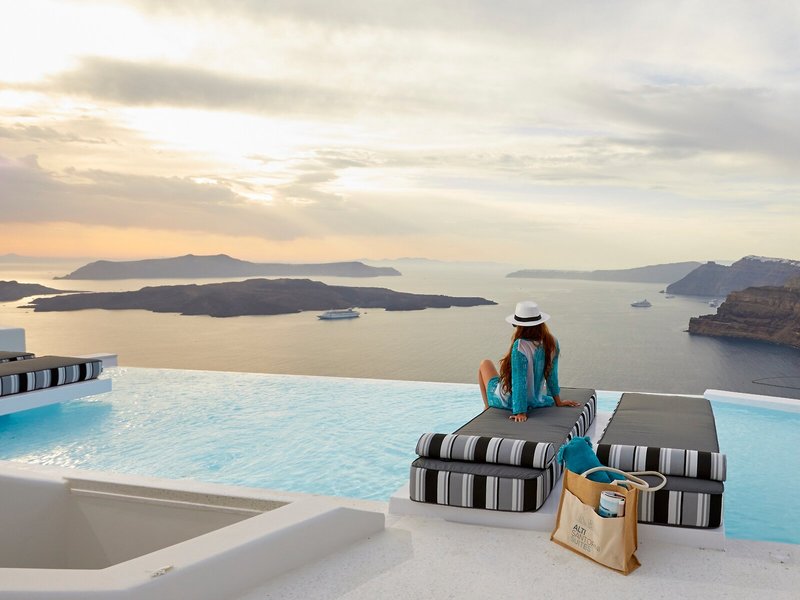Alti Santorini Suites 25