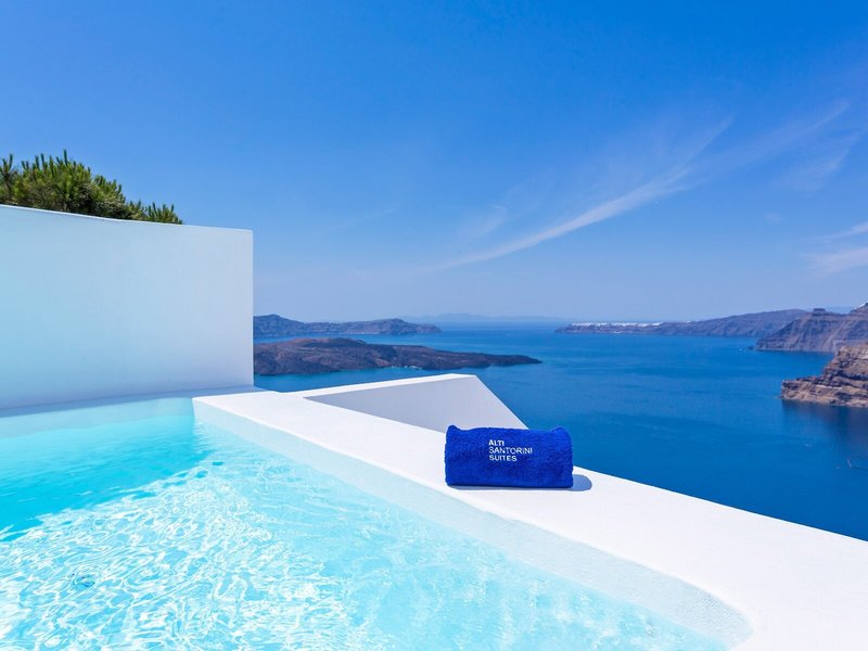 Alti Santorini Suites 46