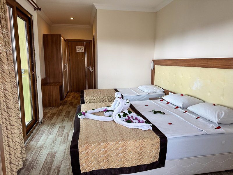 Mitos App & Hotel 19