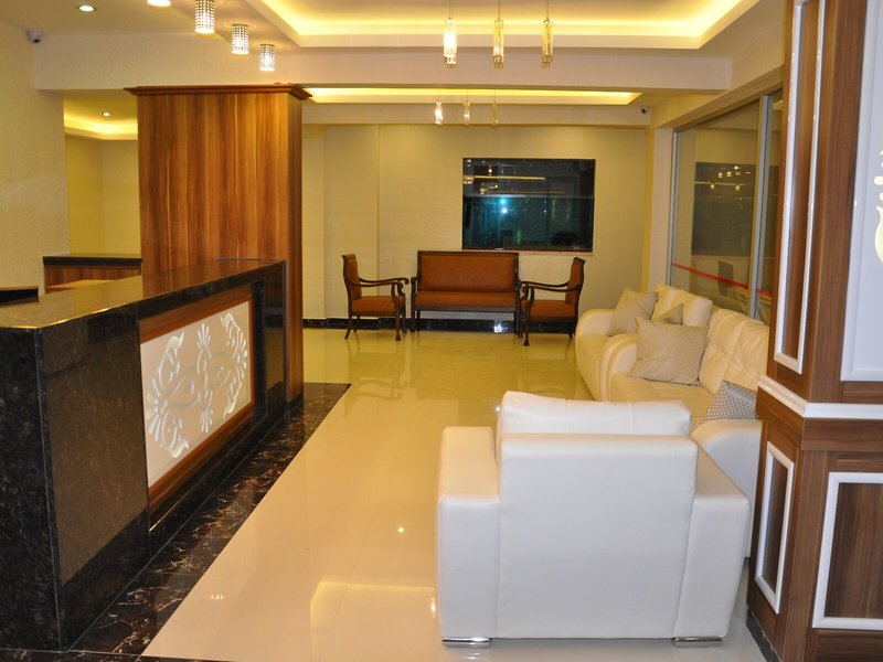 Mitos App & Hotel 6