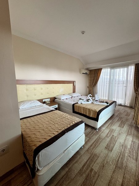 Mitos App & Hotel 26
