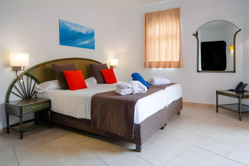 La Pared - Powered By Playitas 4