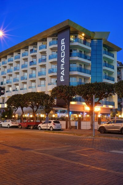 Parador Beach Hotel 6