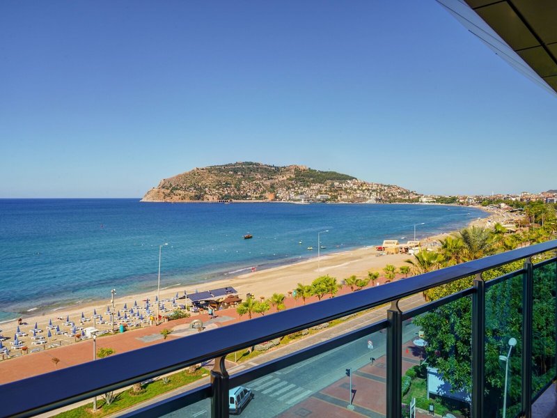 Parador Beach Hotel 12