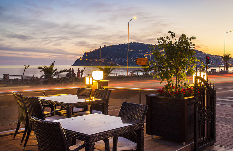 Parador Beach Hotel 11
