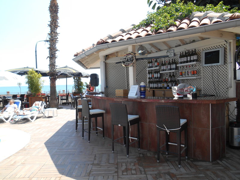 Parador Beach Hotel 12
