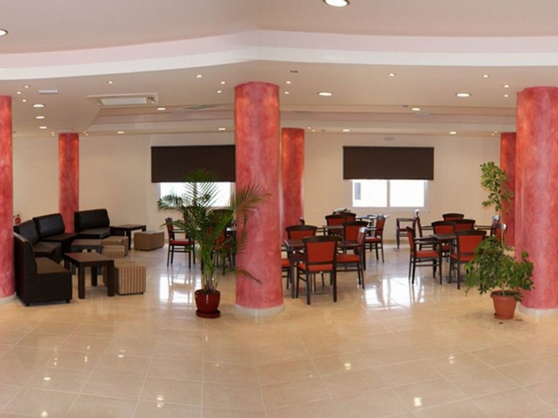 Hotel Sea Breeze 16