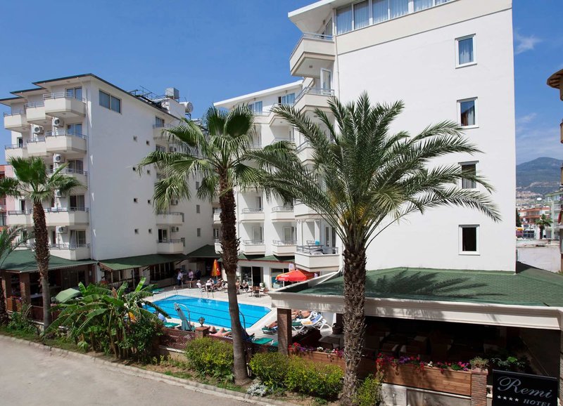 Remi Hotel 9