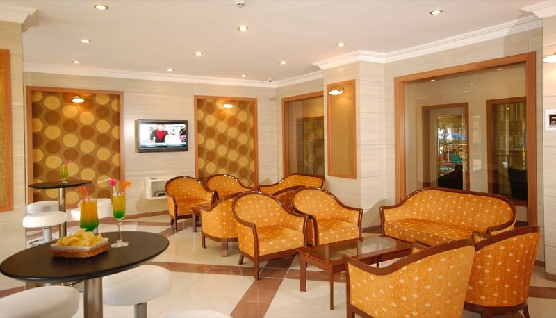 Remi Hotel 12