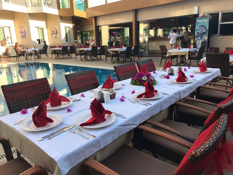 Riviera Hotel & Spa 9