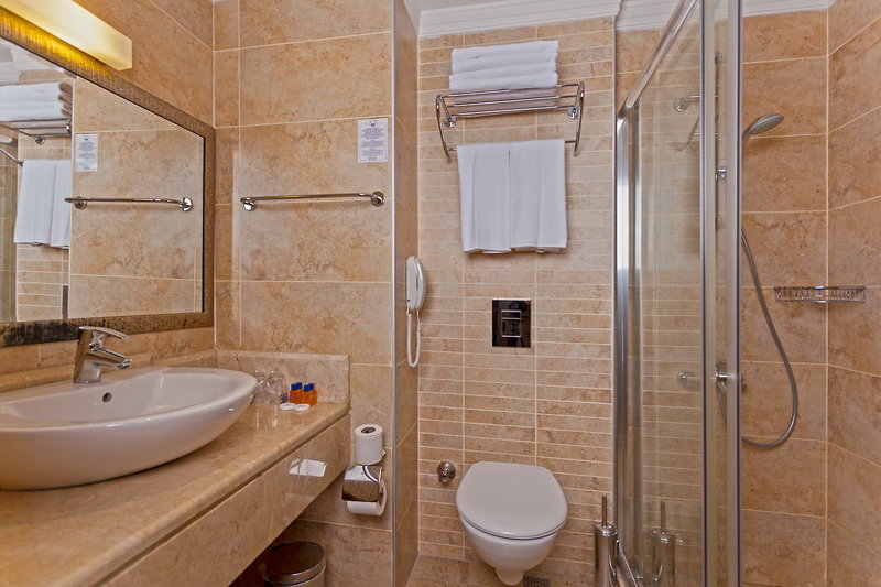 Riviera Hotel & Spa 11