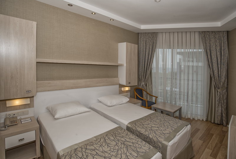 Riviera Hotel & Spa 13