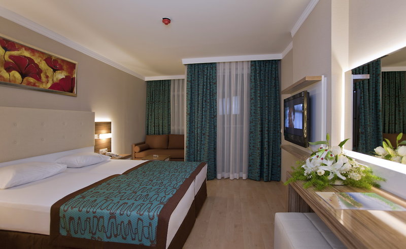 Riviera Hotel & Spa 14