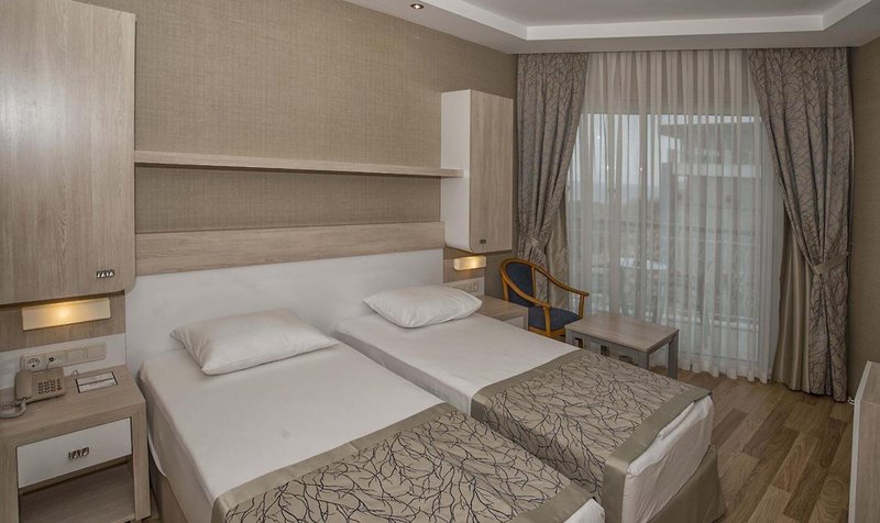 Riviera Hotel & Spa 7