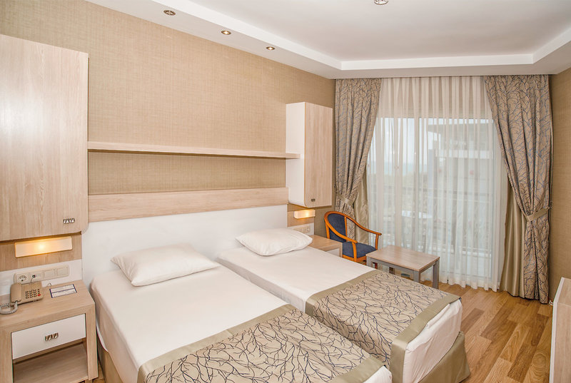 Riviera Hotel & Spa 2