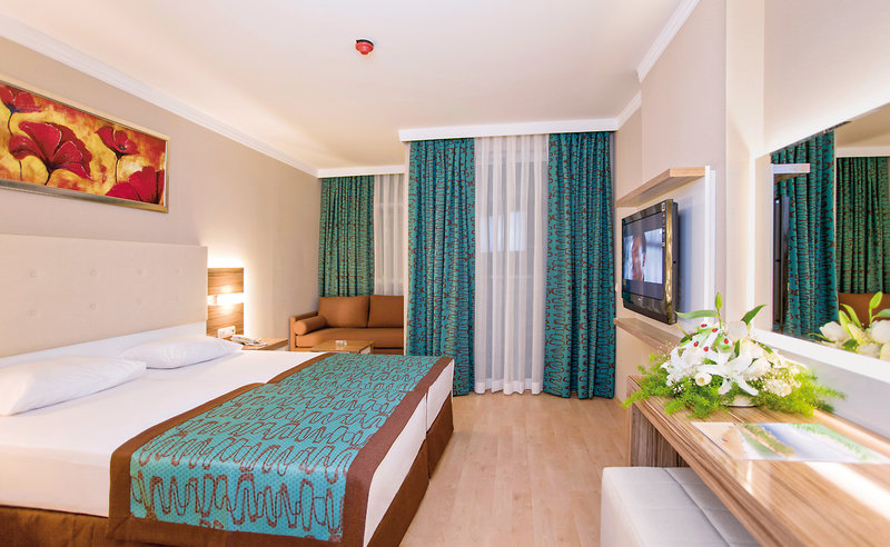 Riviera Hotel & Spa 4