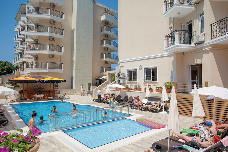 Riviera Hotel & Spa 7